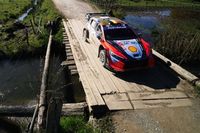 WRC | Rally Europa Centrale, PS15: Neuville sbatte contro un ponte. Stage cancellata