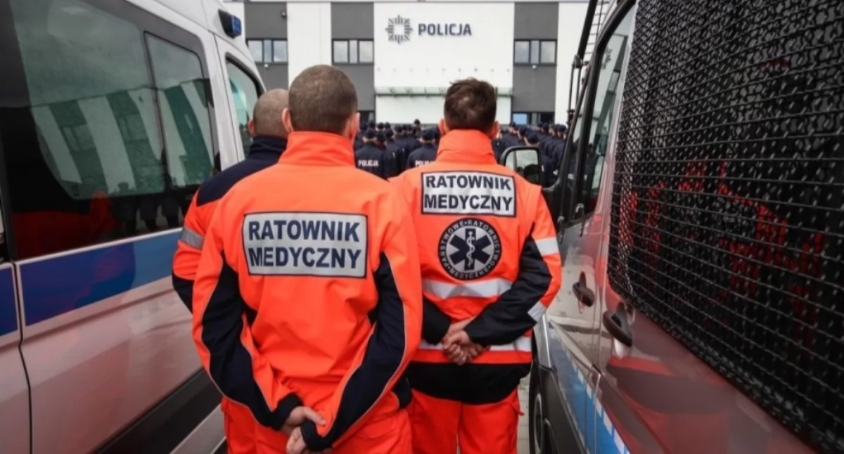 Kamizelki nożoodporne dla ratowników później. NFZ zmienia termin