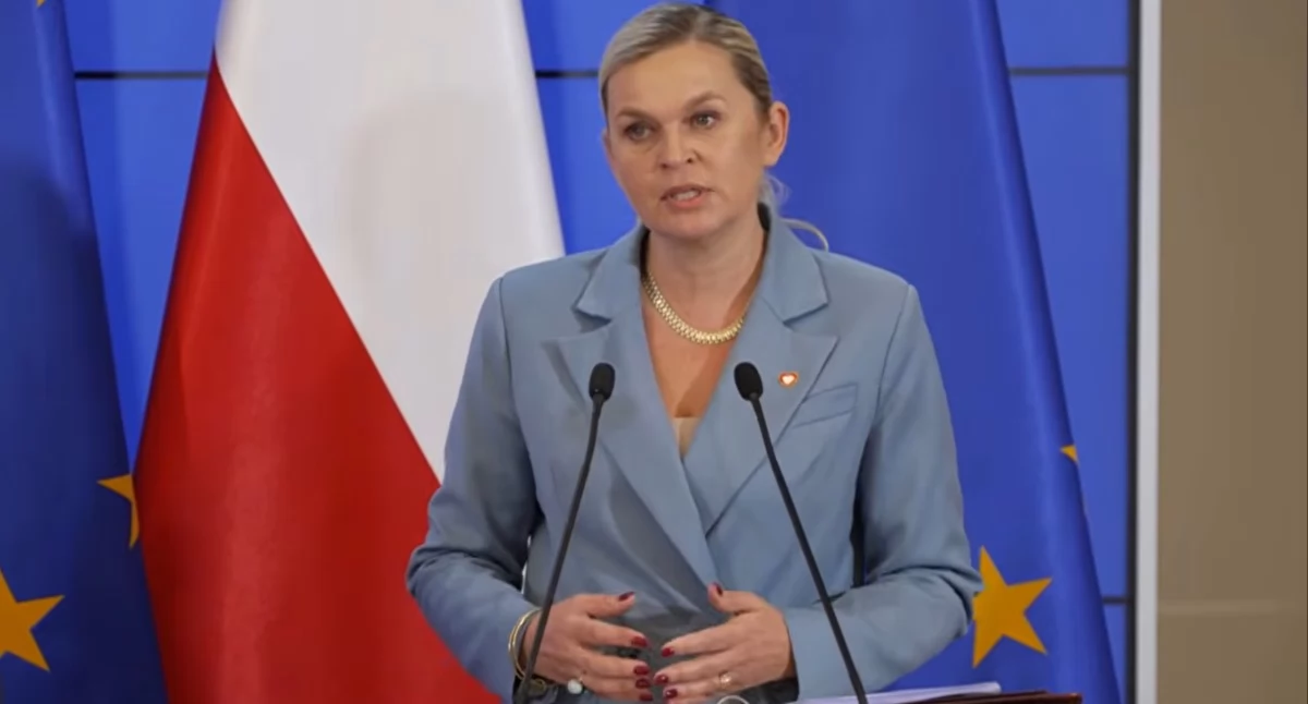 „Telefon stał się ucieczką od relacji”. Barbara Nowacka zapowiada rewolucję w szkołach i walkę z cyfrowym uzależnieniem dzieci