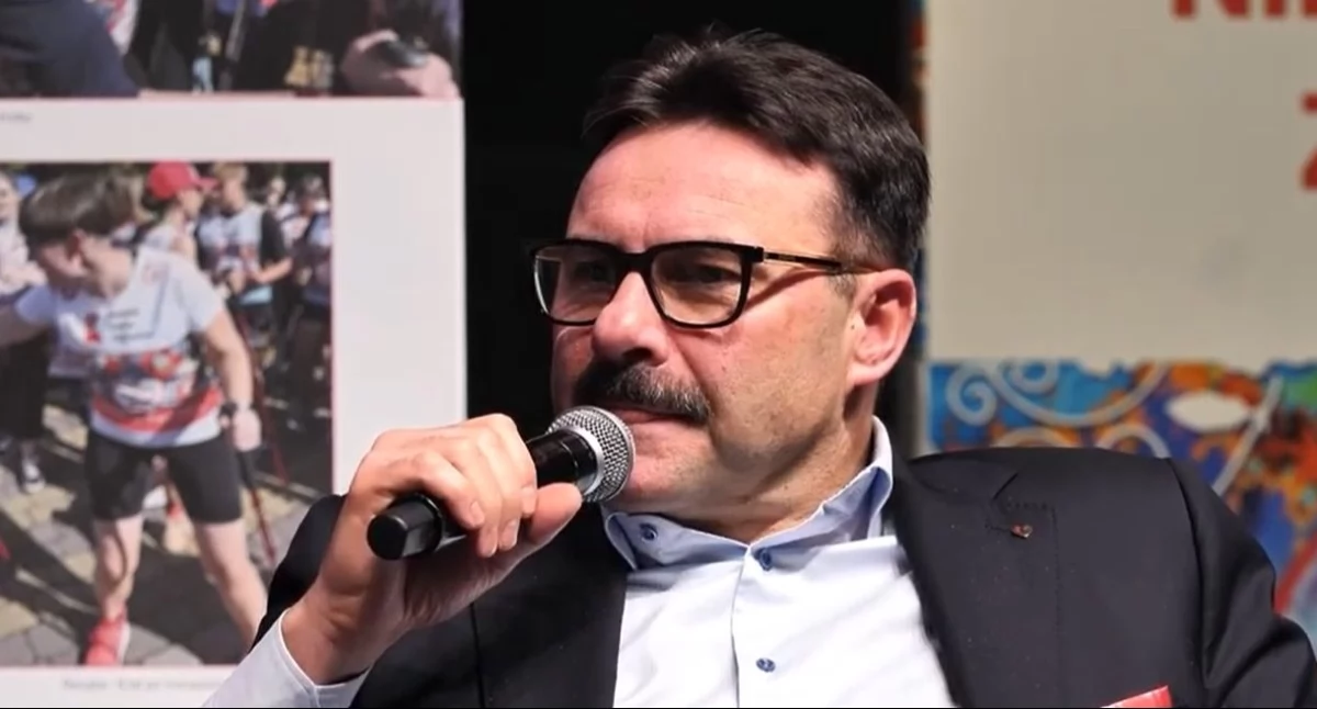 Państwowy Instytut Medyczny MSWiA dostał zgodę na przeszczepianie serca. Konsultant krajowy protestuje i odchodzi