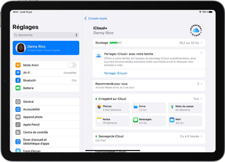 Écran des réglages iCloud montrant l’indicateur d’espace de stockage et une liste de fonctionnalités pouvant être utilisées avec iCloud, notamment Photos, iCloud Drive et Sauvegarde iCloud.