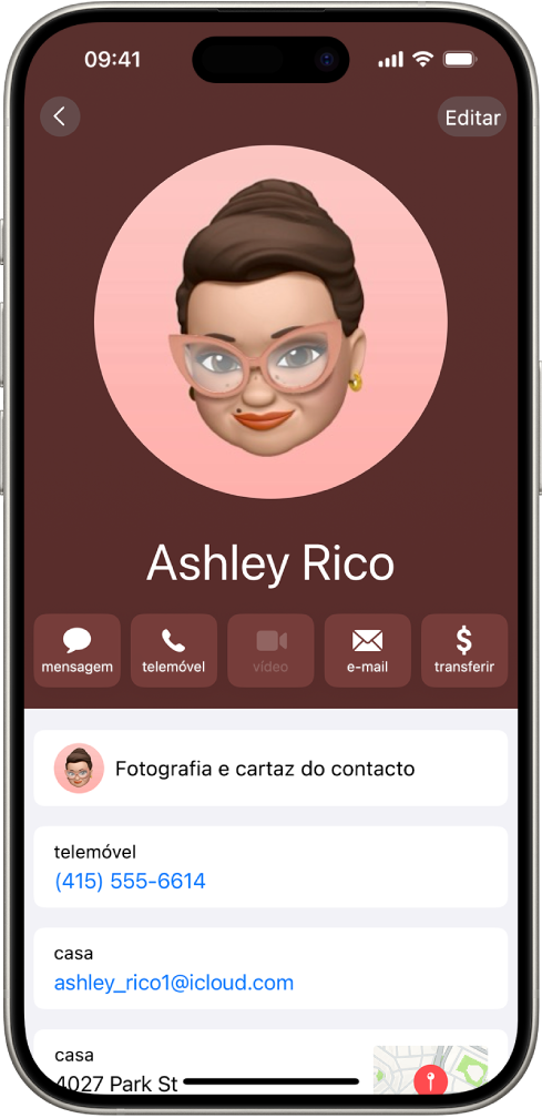 Uma ficha de contacto na aplicação Contactos.