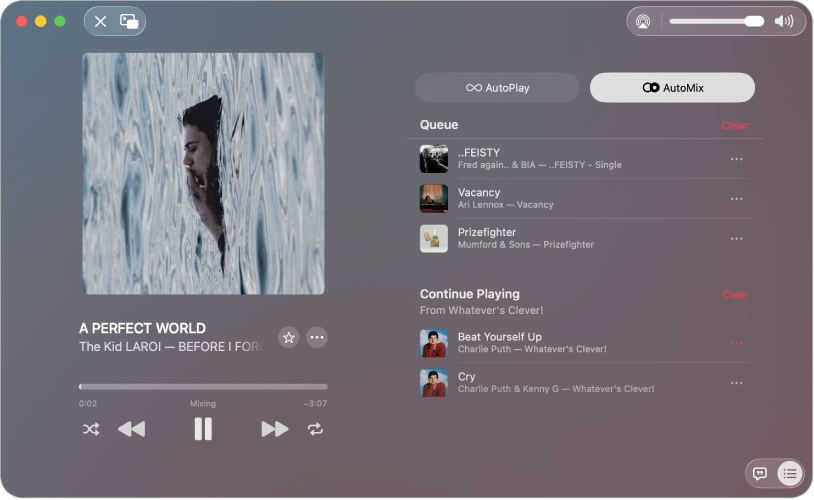 La ventana de Apple Music en pantalla completa muestra Ahora suena a la izquierda, con AutoMix activado, y la fila y Seguir reproduciendo a la derecha.