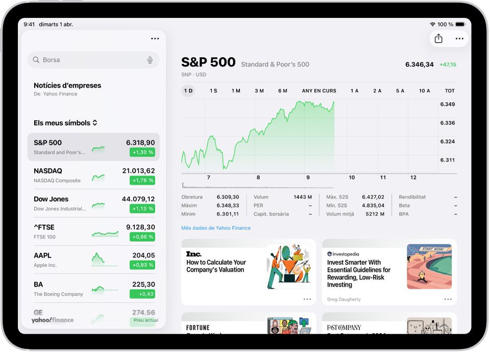 La pantalla de l’app Borsa de l’iPad inclou un gràfic que mostra l’evolució d’un valor al llarg d’un matí. A l’esquerra hi ha una llista de tíquers d’empresa. A sobre del gràfic hi ha botons per mostrar l’evolució de la borsa al llarg d’una setmana o d’increments temporals més llargs, de mesos i anys fins a 10 anys. Sota el gràfic hi ha els detalls del valor, com ara el preu d’obertura, el màxim, el mínim, la capitalització borsària i enllaços a notícies empresarials.