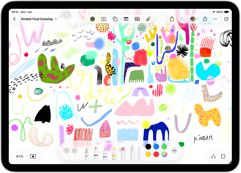 Un iPad con una lavagna Freeform che include scritte a mano e disegni.