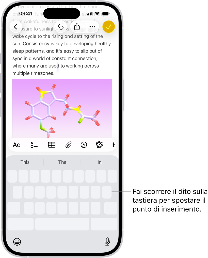 Nell’app Note è presente un documento aperto. Nella metà inferiore è presente la tastiera su schermo in modalità trackpad.