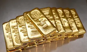 Gold price per tola drops Rs1,000 in Pakistan Gold price per tola drops Rs1,000 in Pakistan