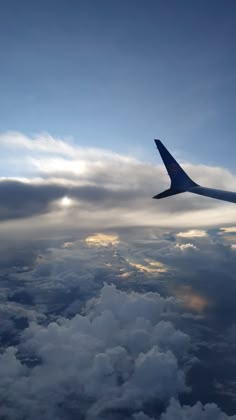 Good Pics, Clean Aesthetic Photos, Photo Pinterest, Clean Art, Clean Photos, Bleu Ciel Aesthetic, Image Aesthetic Bleu, Clean Photo, Photo Tiktok