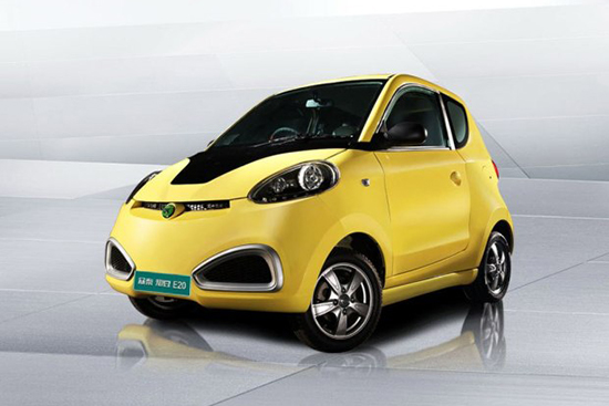 电动汽车探索“�租���新模�