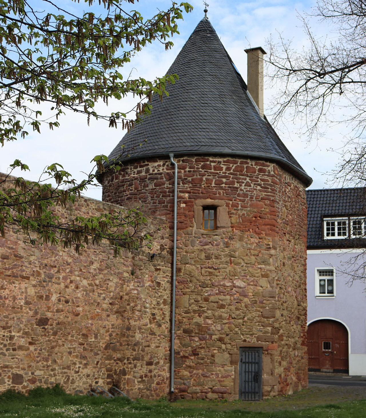 Der Kahlenturm Der Kahlenturm