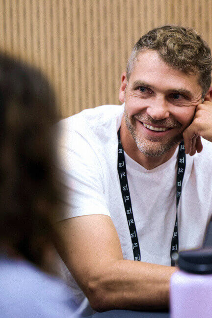 Mozilla-ს თანამშრომელები საერთო სამუშაოს დროს.